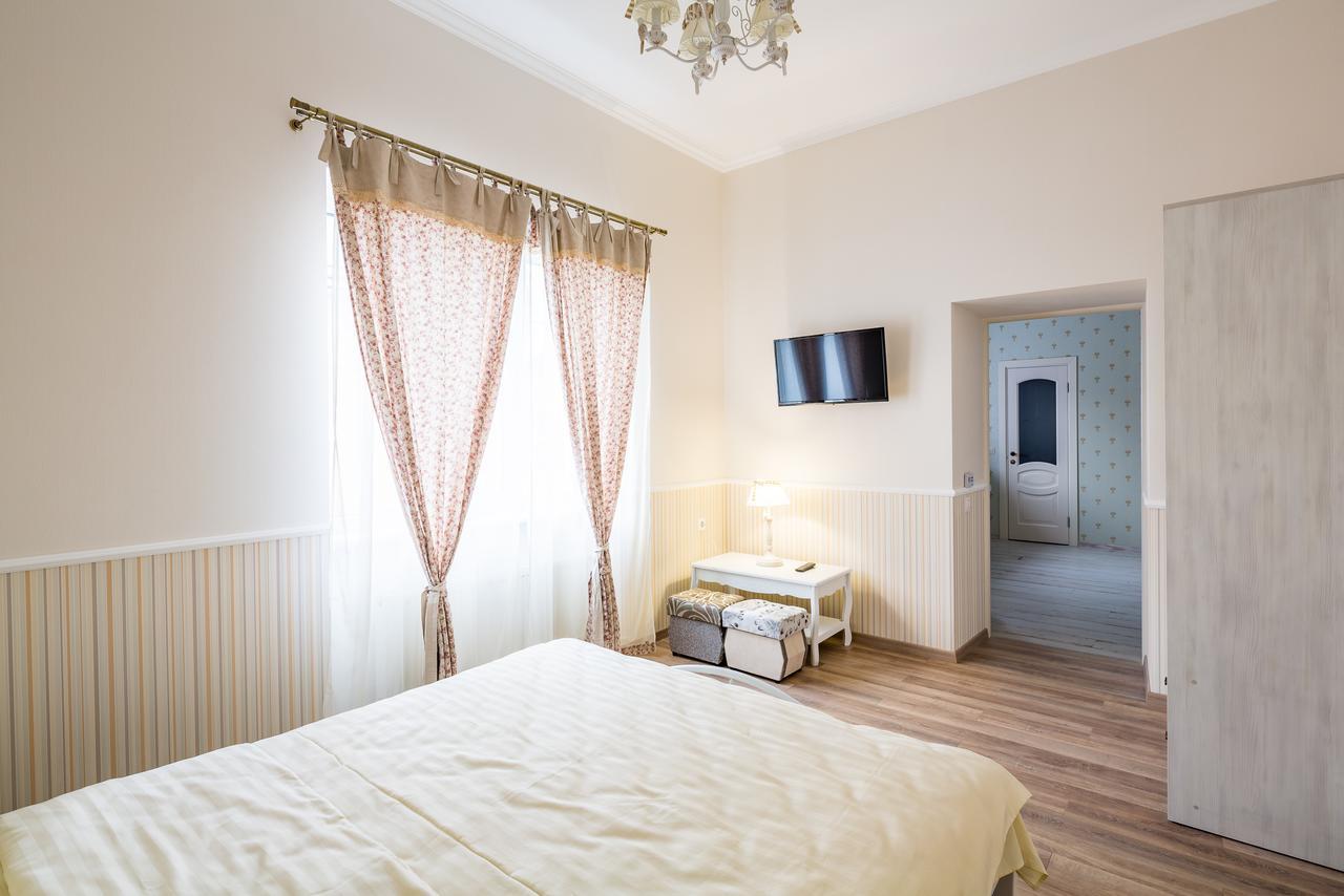 Lovely Apartment In The City Center Lviv Kültér fotó